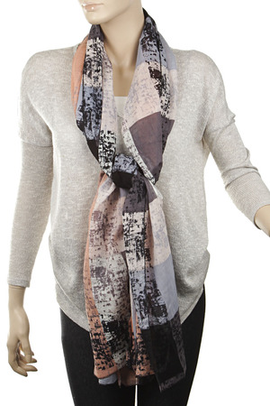 Square tile Scarf 4ACD3
